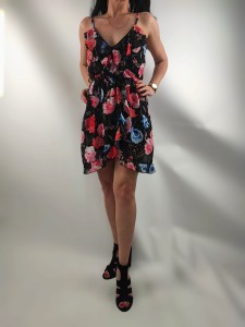 Sukienka Szyfonowa Falbana Cienkie Ramiączka Kwiaty Czarna Uni.S/M/L
