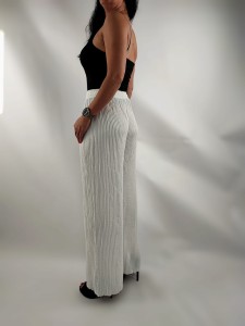 Spodnie Damskie Avix Plisowane Długie Szerokie Białe
