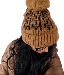 Zimowa Czapka Damska Na Polarze z Pomponem z Bąblem Alpaka Karmelowo Czarny 